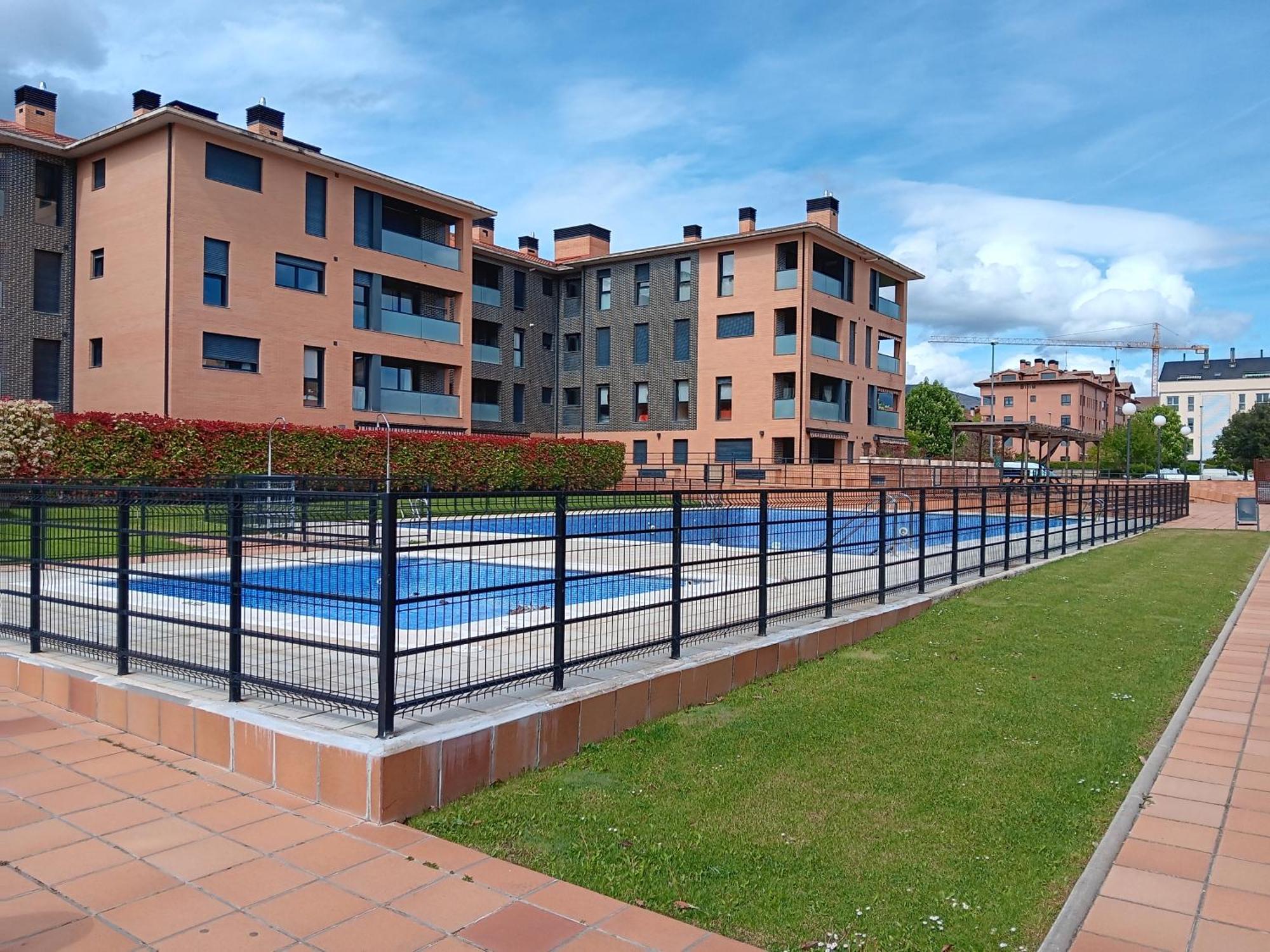 Camino Santiago Etxea Apartment ฮากา ภายนอก รูปภาพ